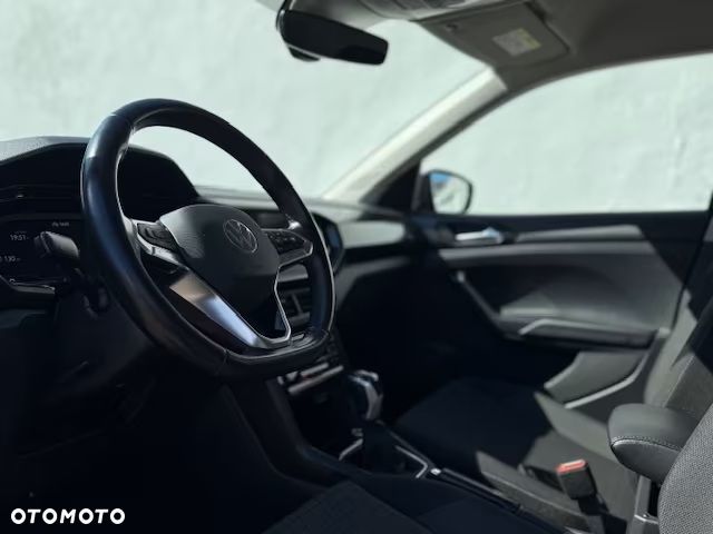 Volkswagen T-Cross 1.0 TSI Active DSG - 11