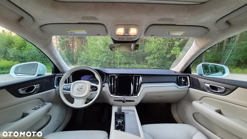 Volvo V60 Cross Country Plus B5 B AWD - 16