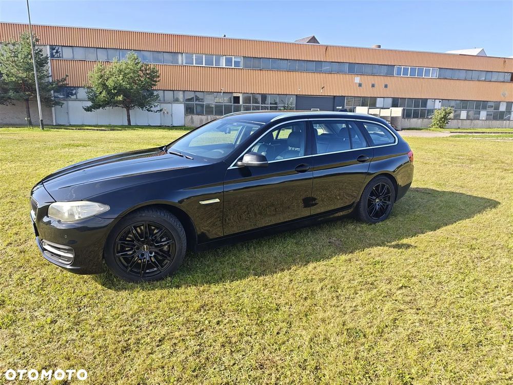 BMW Seria 5 530d xDrive - 7