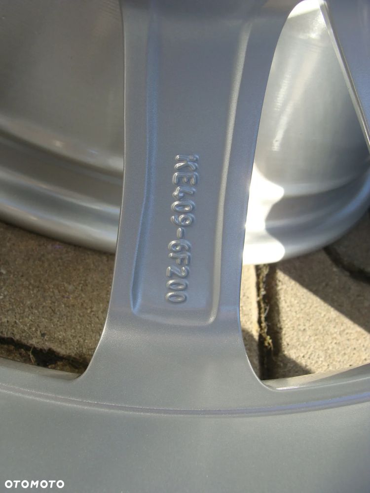 a139 5x114,3 Toyota Auris Corolla Avensis C-HR Camry Rav4 7Jx17 - 8