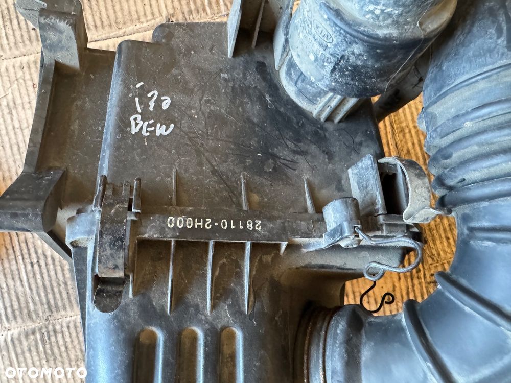 Liczniki hyundai benzyna -94003-2r030 1160113337010 -100zl  Komputer benzyna do benzyny 9030933129c  GFD-844cfs4   39112-2b100 ecu bosch 117.9.8 339  600zl  Wspomaganie elektryczne do hyundaia -1000zl 563002L700 2L56300700 4FDW0808 mpg0002A  31208 2L563-98080 FFDM0808 -100 zł kompletne  Radio  96160-2L200 -200zl  91940-2H130 08396D moduł sterownik zamka  -50zl  91950-2H530  91950-2H530-1008a08008 -100zl  Konsola deska pasy air bag komplet deska rozdzielcza sensor poduszki   -600zl  Panel klimatyzacji -200zl  Skrzynka bezpieczników -100zl  Szybka wysyłka paragon faktura Filtr powietrza do benzyny obudowa filtra powietrza dolot wąż Kolumna kierownicza - 14