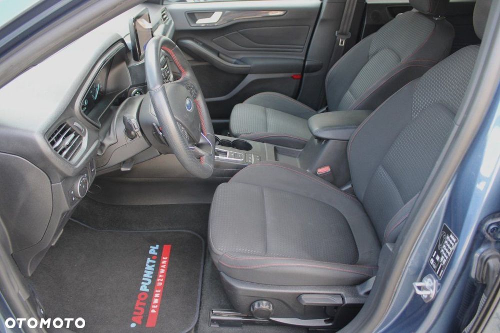 Ford Focus - 21