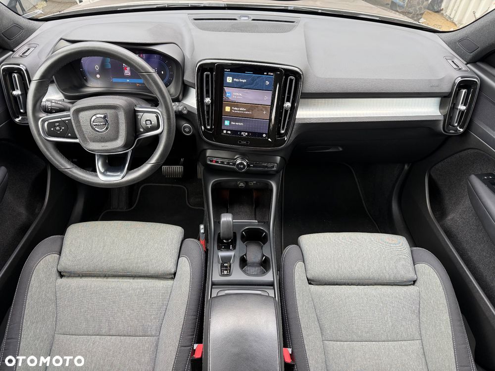 Volvo XC 40 B3 B DKG Plus Bright - 35