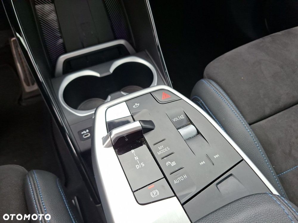 BMW X1 sDrive18i M Sport - 16