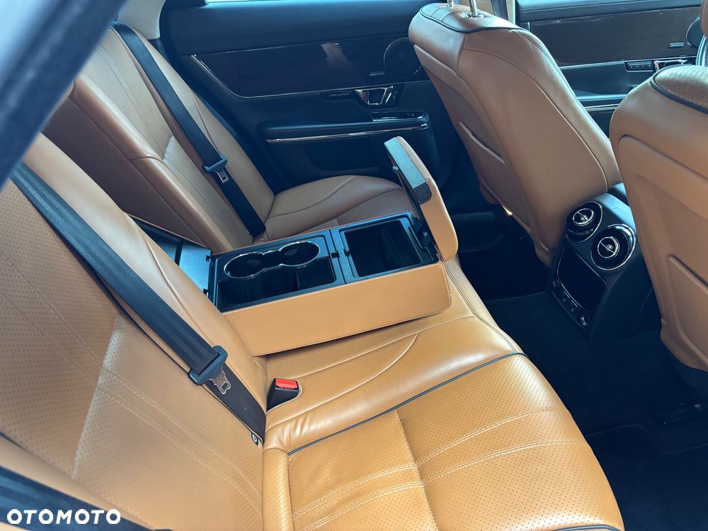 Jaguar XJ 3.0 V6 Langversion Portfolio - 11