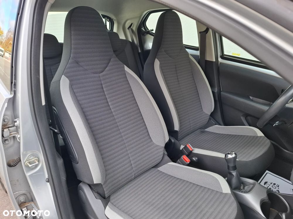 Toyota Aygo 1.0 VVT-i JBL Edition - 31