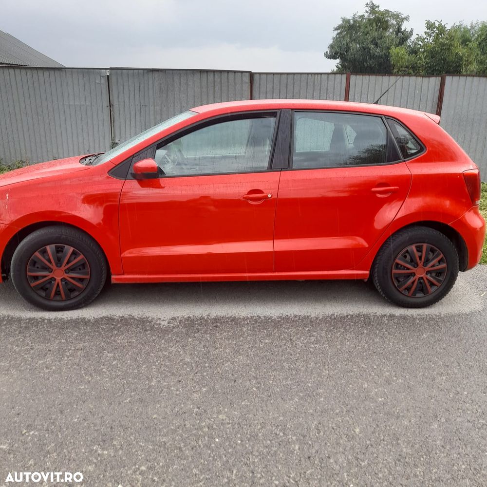 Volkswagen Polo 1.2 Comfortline - 1