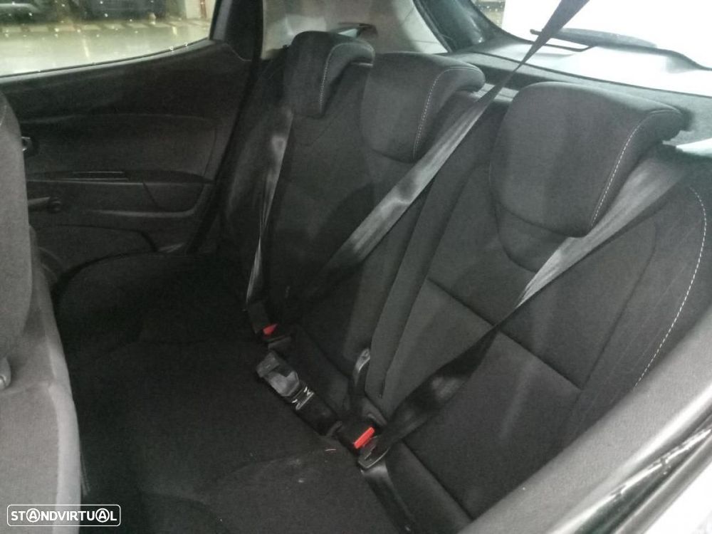 Renault Clio 0.9 TCe Limited Bi-Fuel - 4