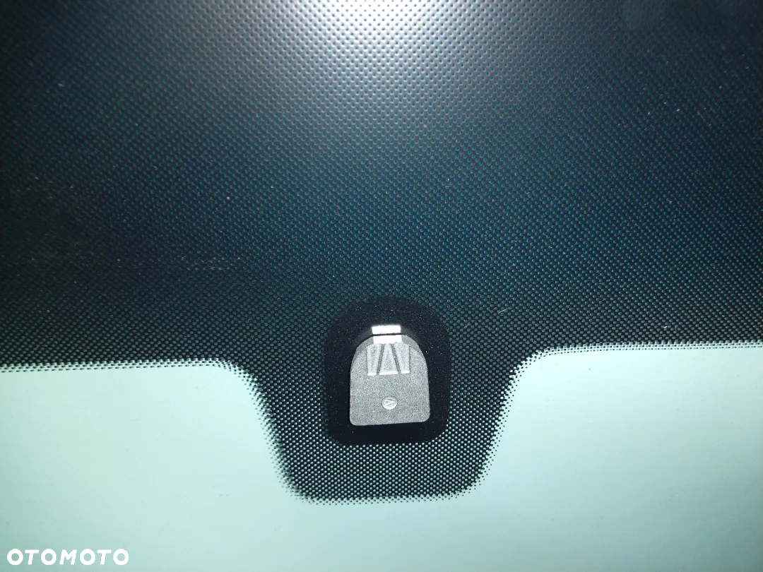 SZYBA NISSAN NAVARA D40 2005-2014 PATHFINDER 2005-2012 R51 - 2