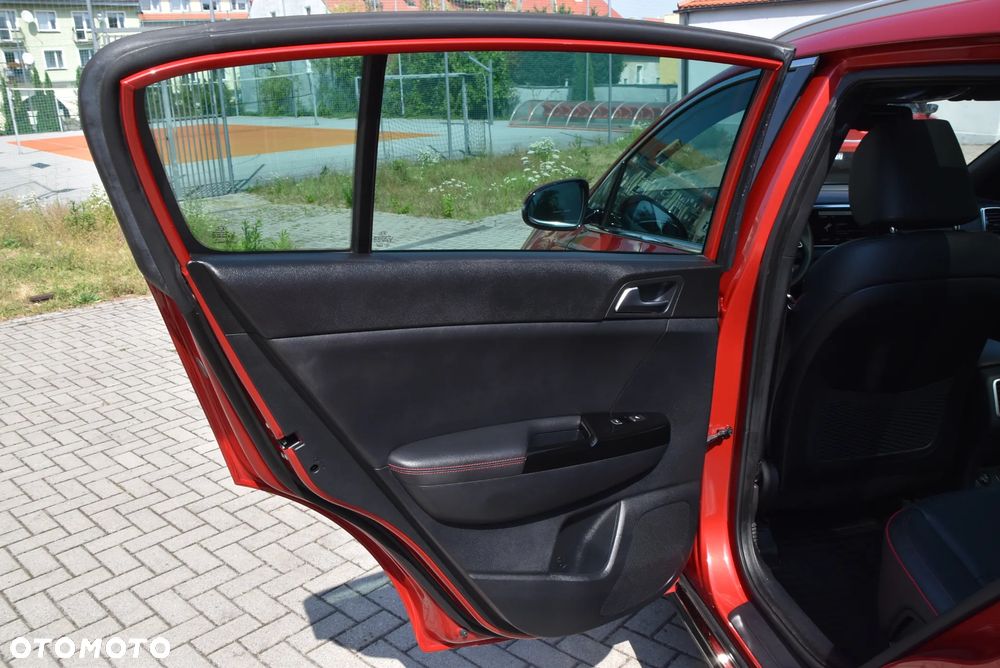 Kia Sportage 1.6 T-GDI AWD GT Line - 18