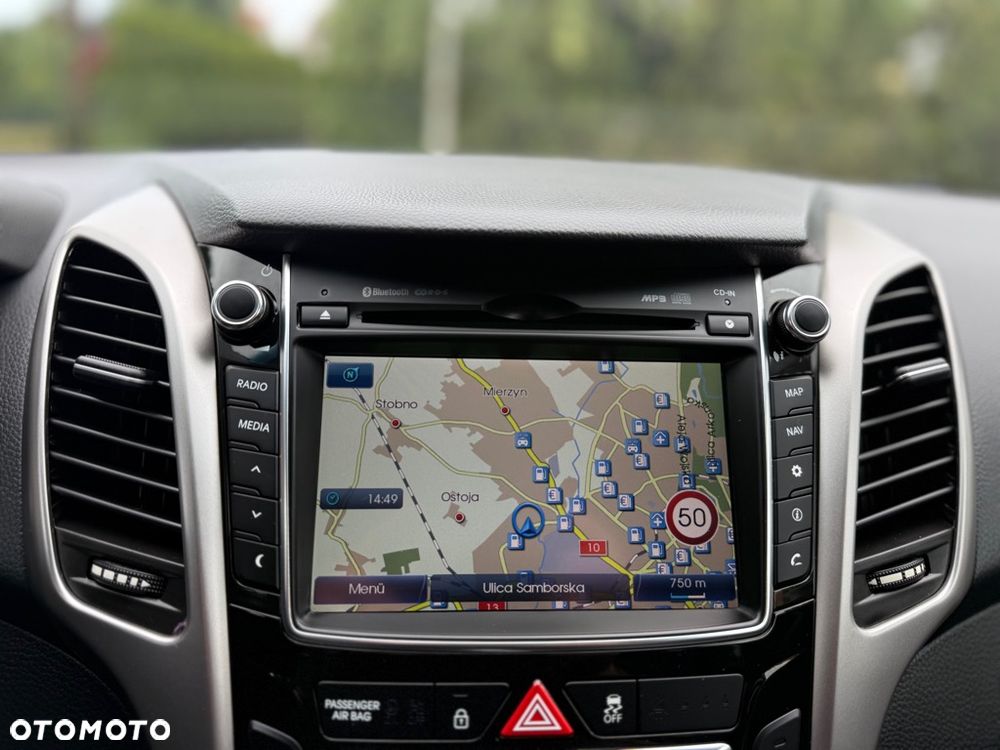 Hyundai i30 1.6 GDI Premium - 24