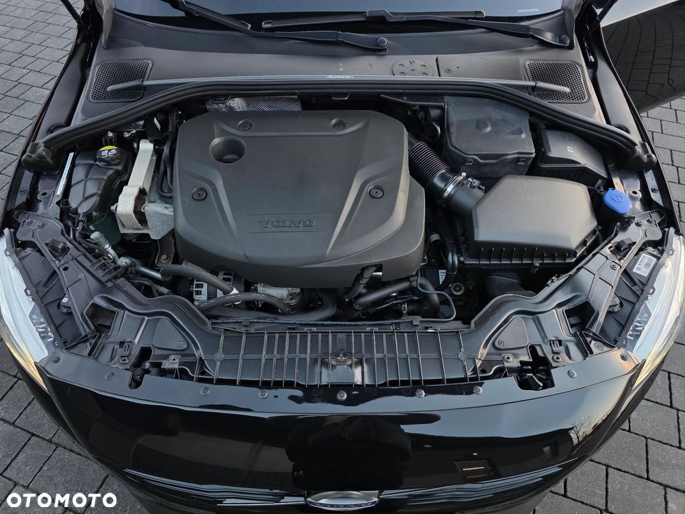 Volvo V60 D3 Geartronic R-Design - 8