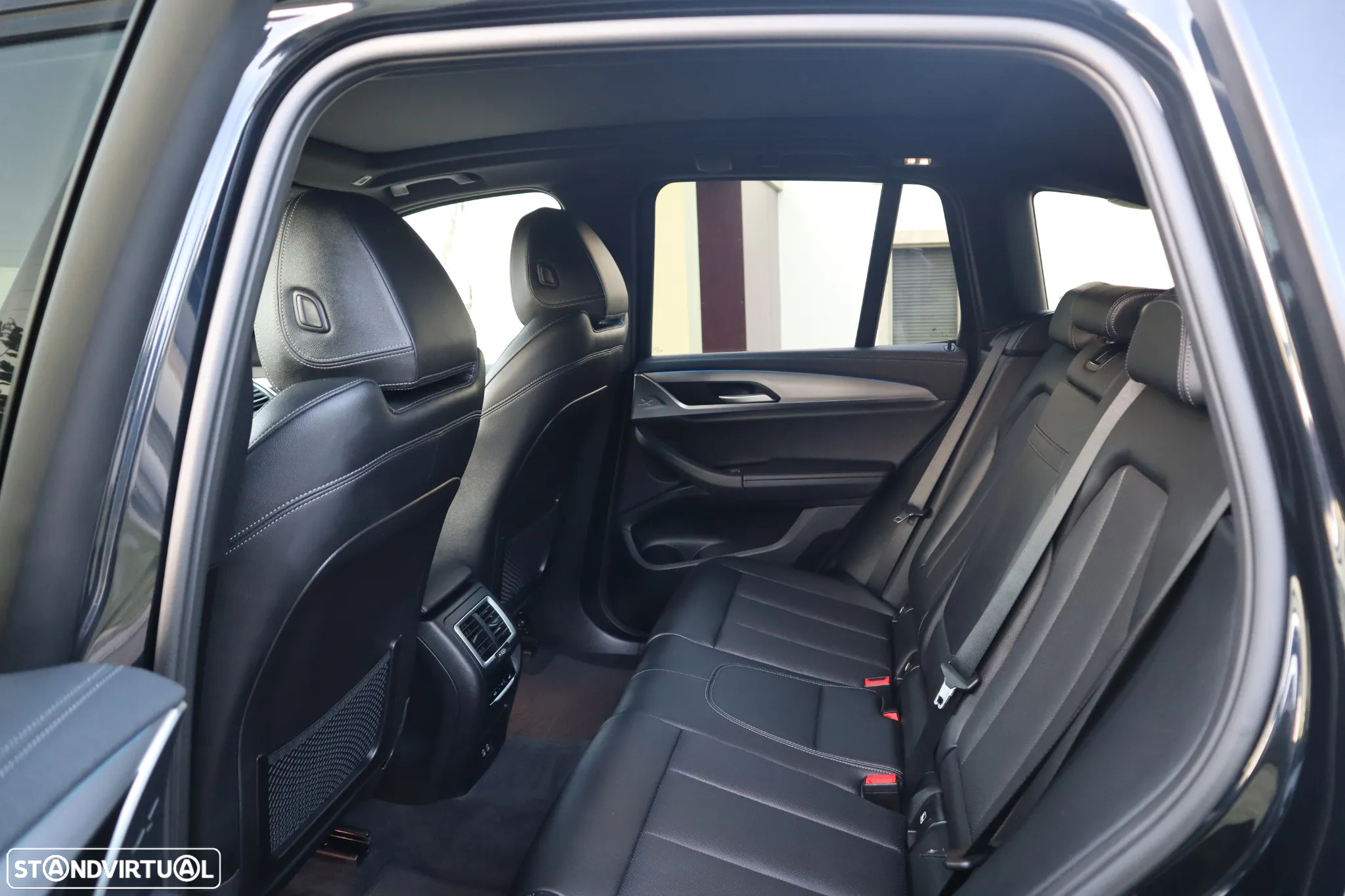 BMW iX3 M Sport Inspiring - 32
