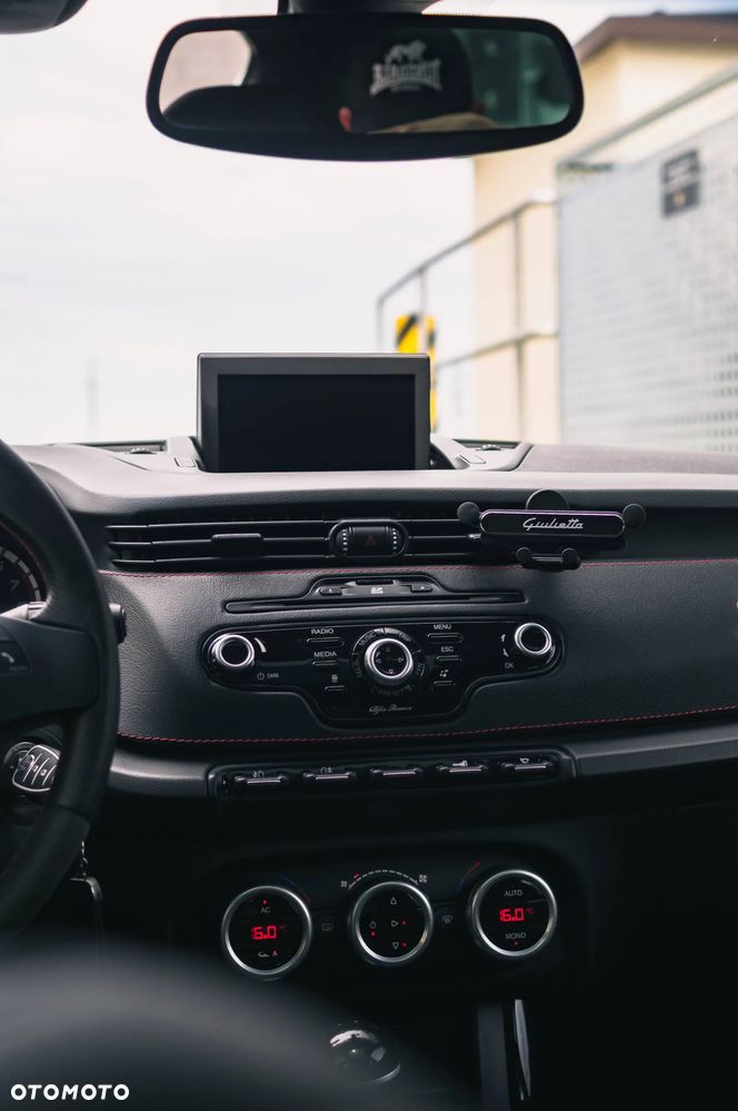 Alfa Romeo Giulietta 1750 TBi Quadrifoglio Verde - 13