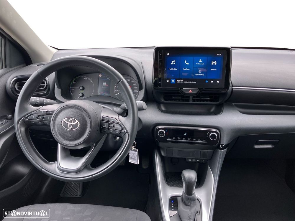 Toyota Yaris 1.5 HDF Comfort Plus - 9