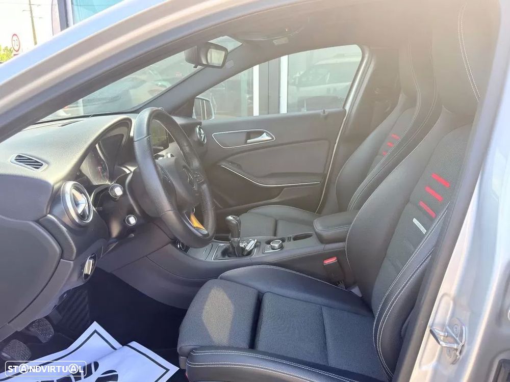 Mercedes-Benz A 180 CDI AMG Line - 18