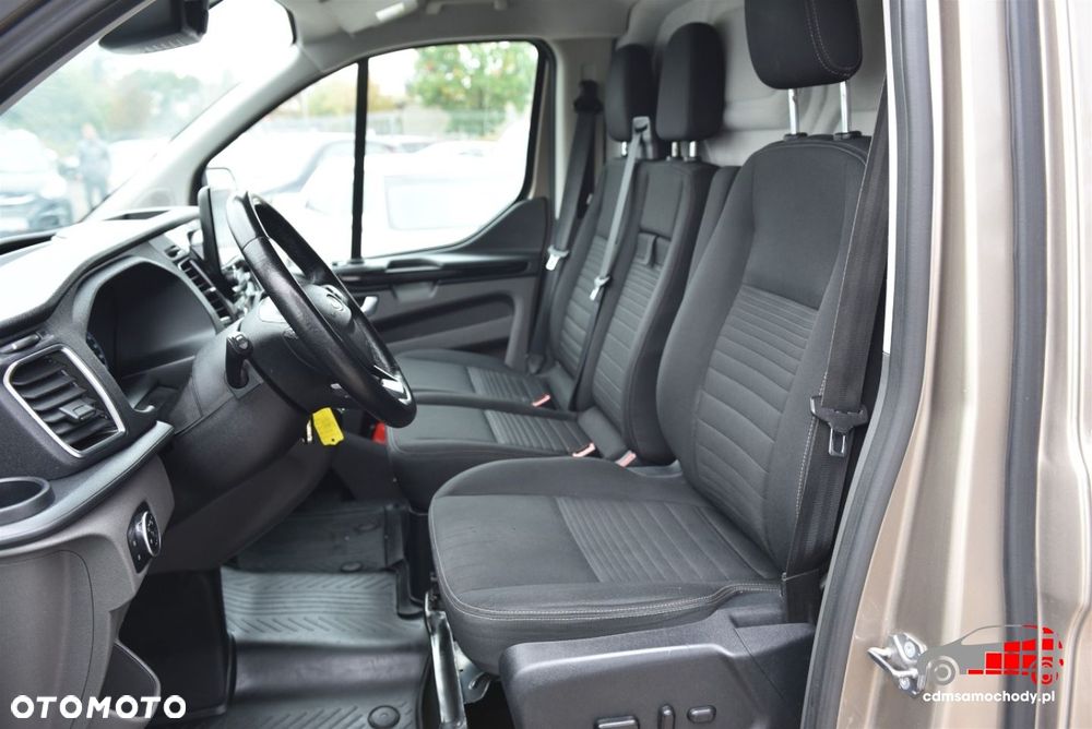 Ford Transit Custom - 13