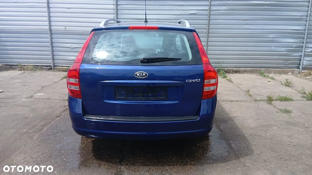 Tylko Części Kia ceed cee'd I ED 1.6 crdi d4fb 90KM 66kW kombi 5d 06r–09r lakier A8 - 2