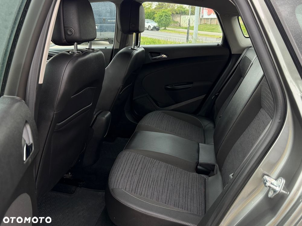 Opel Astra 1.6 Cosmo EU6 - 17