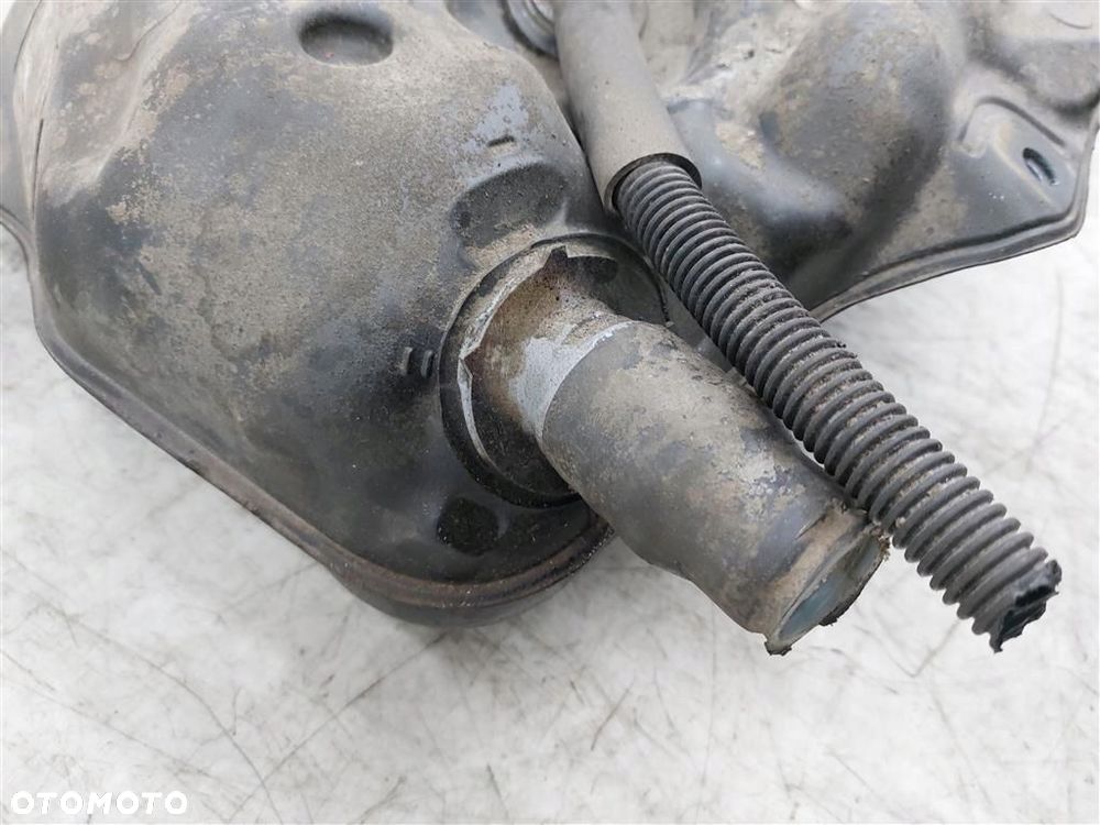 Zbiornik paliwa  BAK Toyota Verso-S 1.4B  2010-2015 R - 9