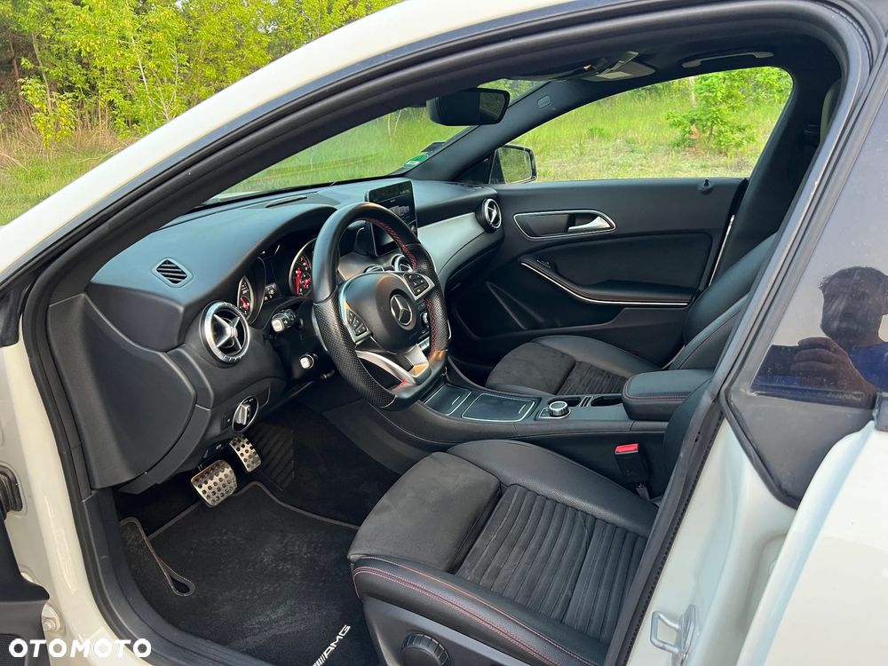 Mercedes-Benz CLA Shooting Brake 180 7G-DCT AMG Line - 9