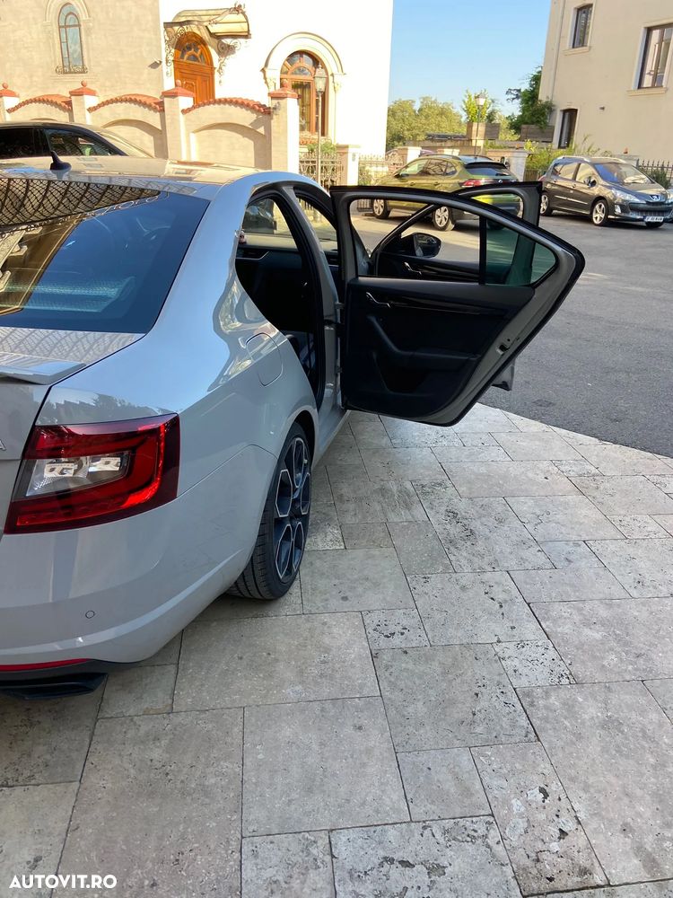 Skoda Octavia 2.0 245 TSI RS - 11