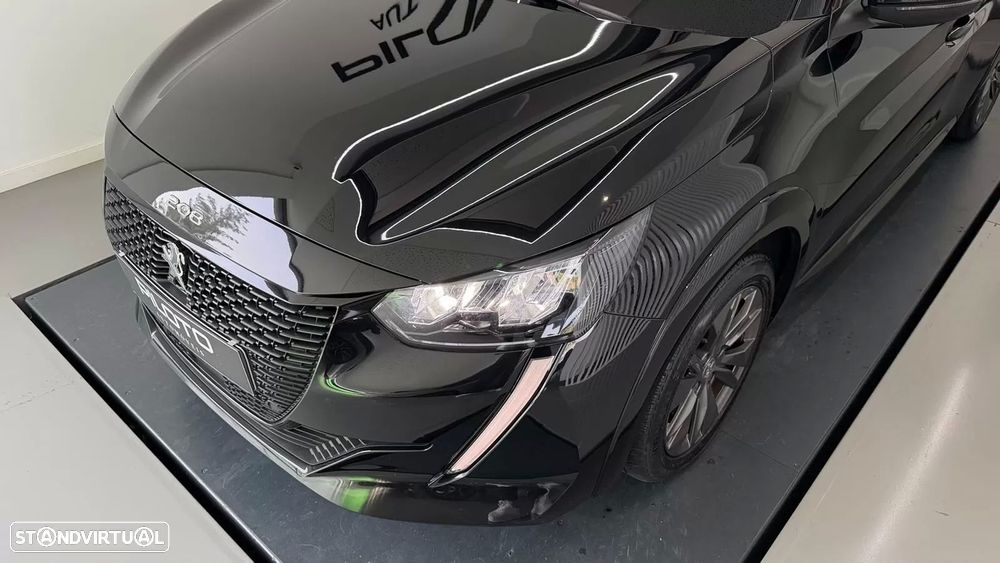 Peugeot e-208 - 5