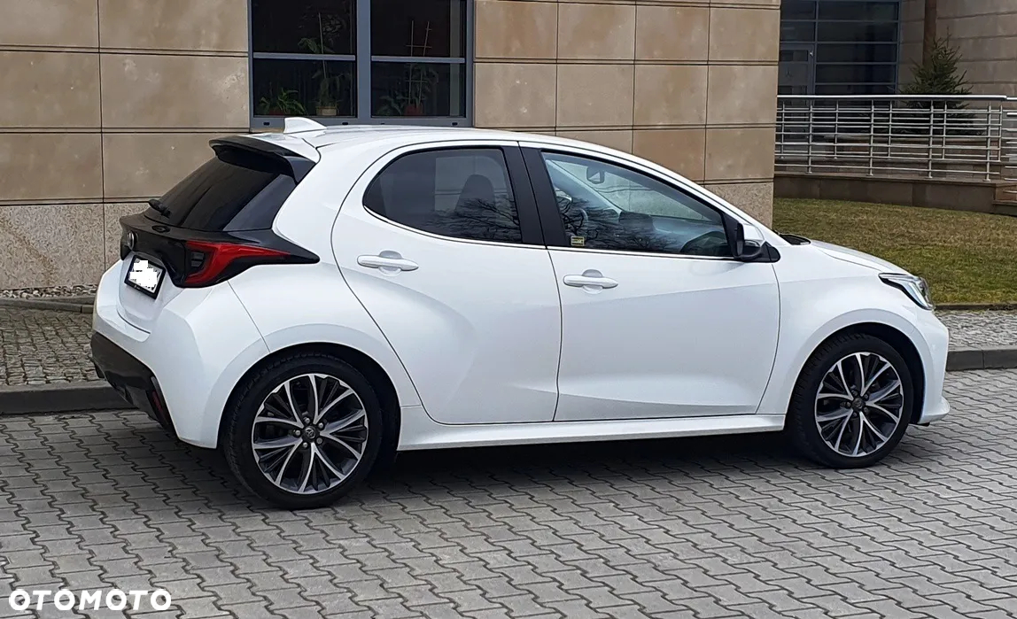 Toyota Yaris 1.5 Executive CVT - 9