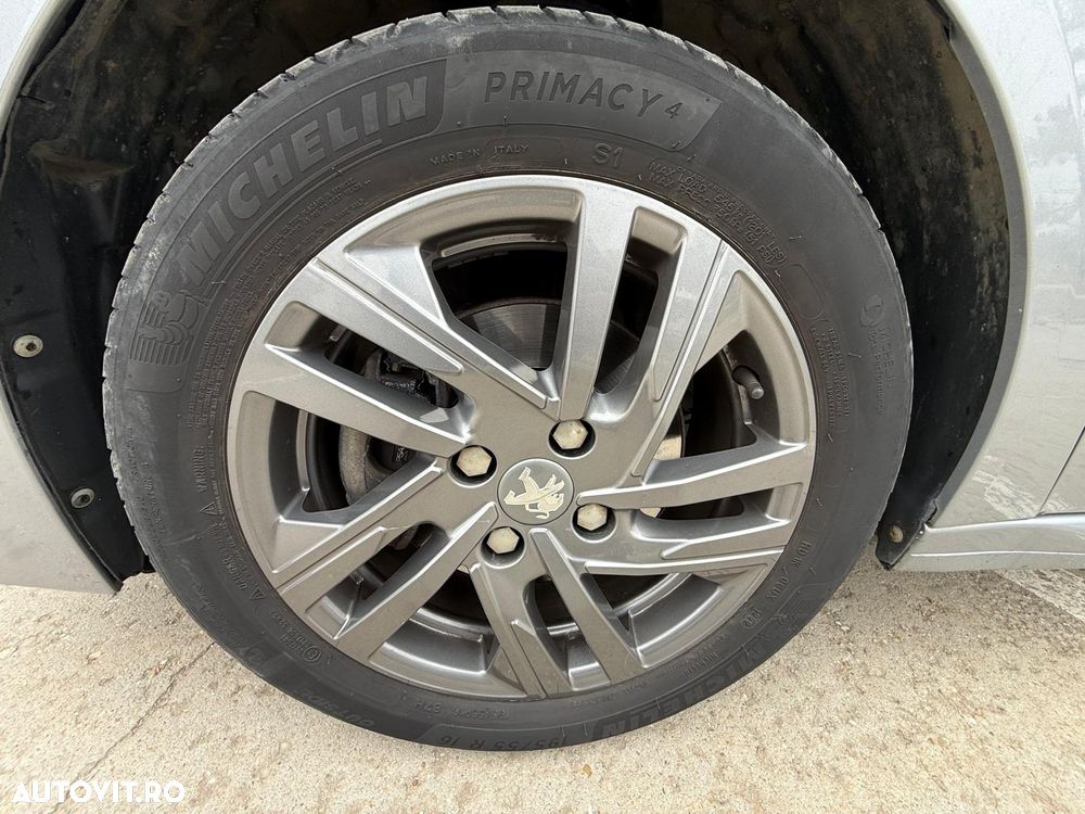 Peugeot 208 1.5 BlueHDi STT Active - 12