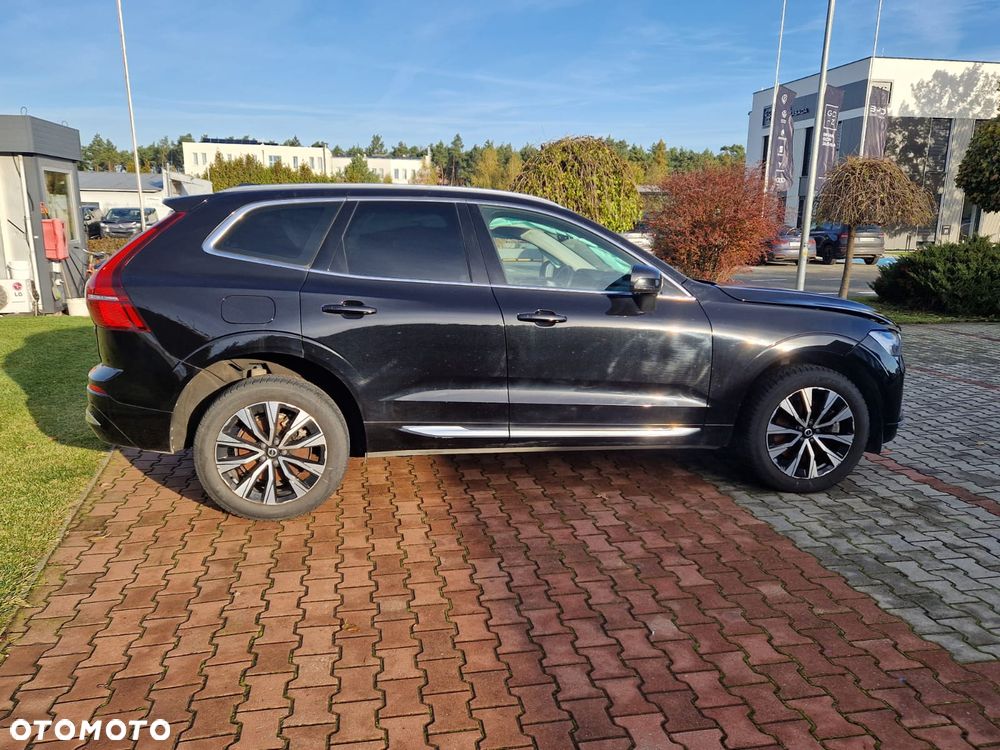 Volvo XC 60 B4 D AWD Plus Bright - 12
