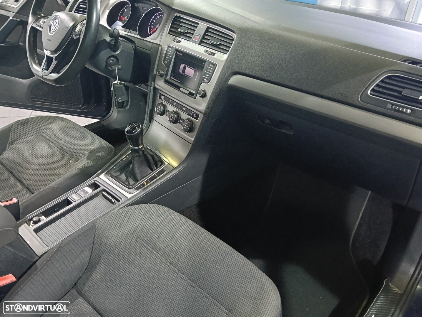 VW Golf Variant 1.6 TDi BlueMotion Confortline - 4