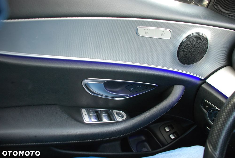 Mercedes-Benz Klasa E 220 d 9G-TRONIC Avantgarde - 20