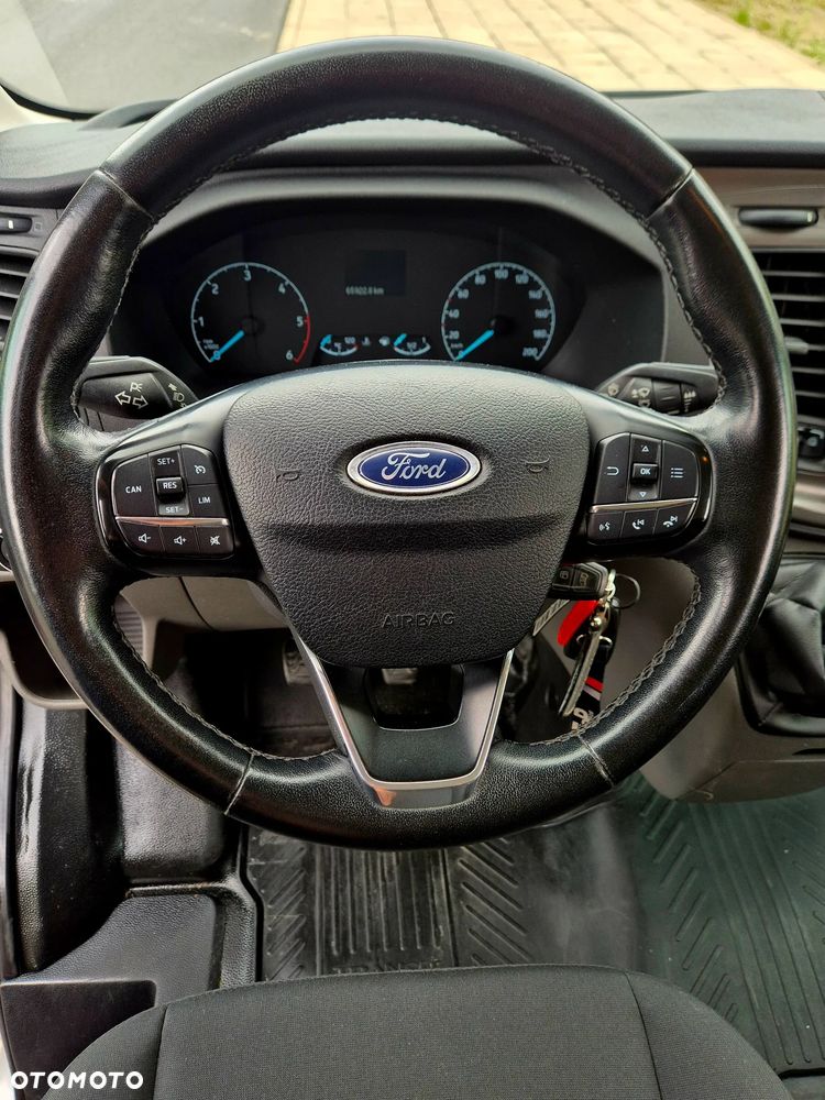Ford Transit - 18