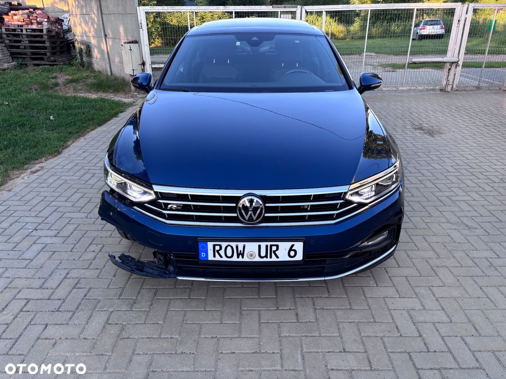 Volkswagen Passat 1.5 TSI OPF DSG Highline - 2