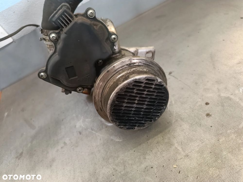 Zawór Spalin Przepustnica 1.4 TDI Skoda Fabia Seat Ibiza VW Polo Audi 04B131501D - 3
