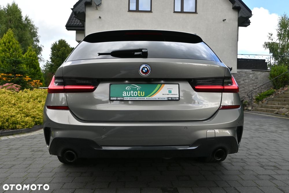 BMW Seria 3 320e M Sport - 5