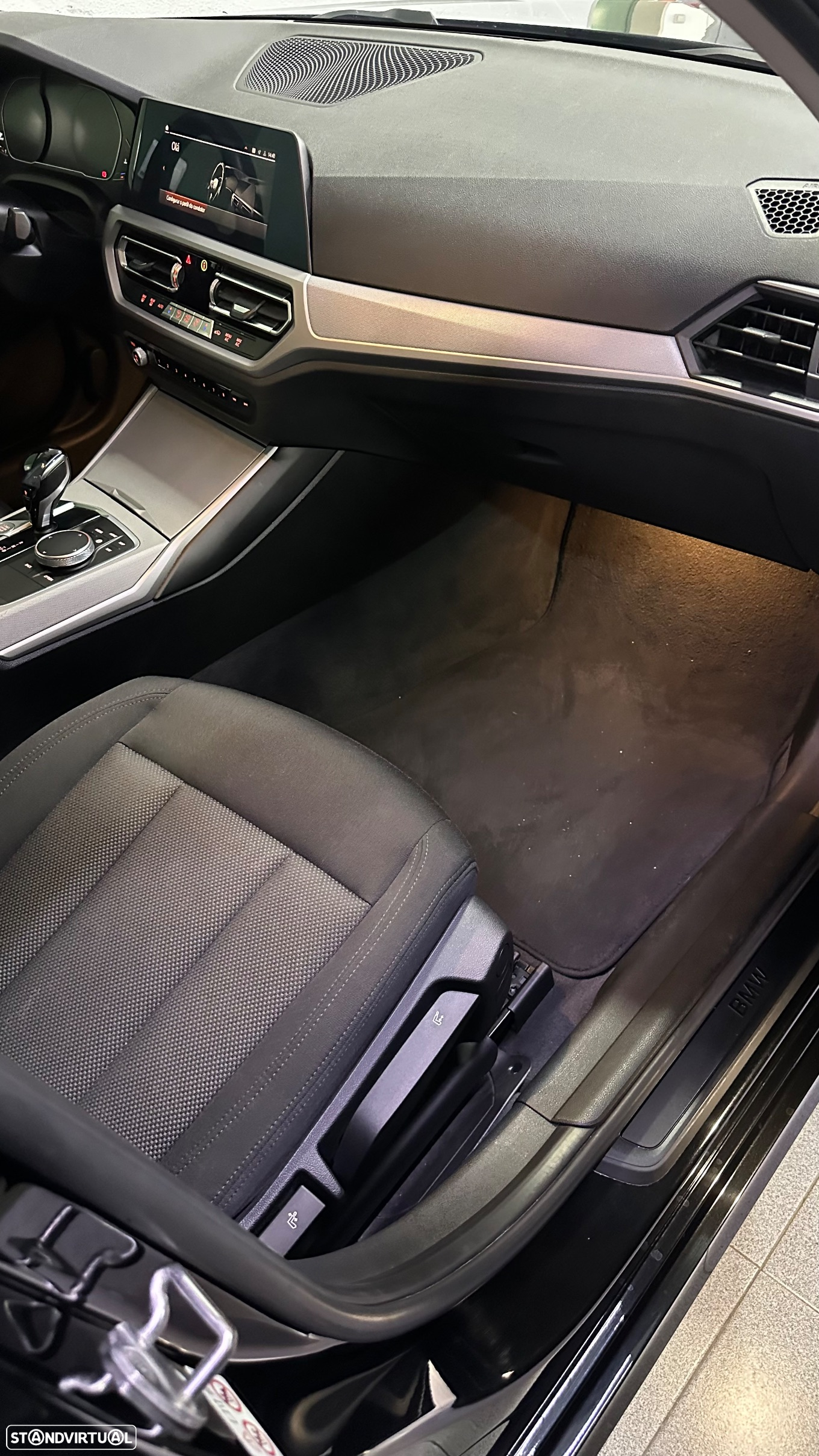 BMW 320 d Auto - 25