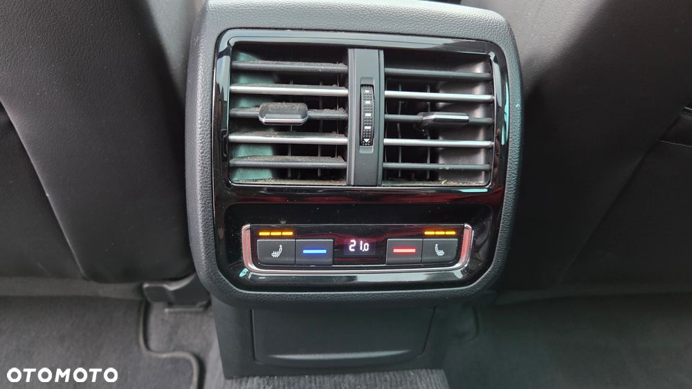 Volkswagen Passat Alltrack - 32