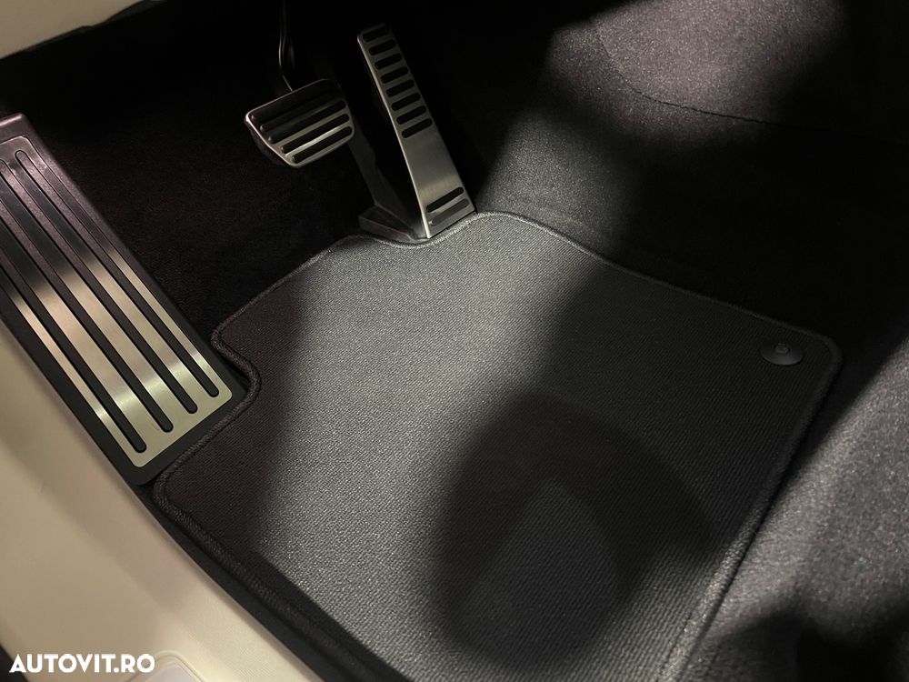 VOLVO XC60 2021 — imagine 14