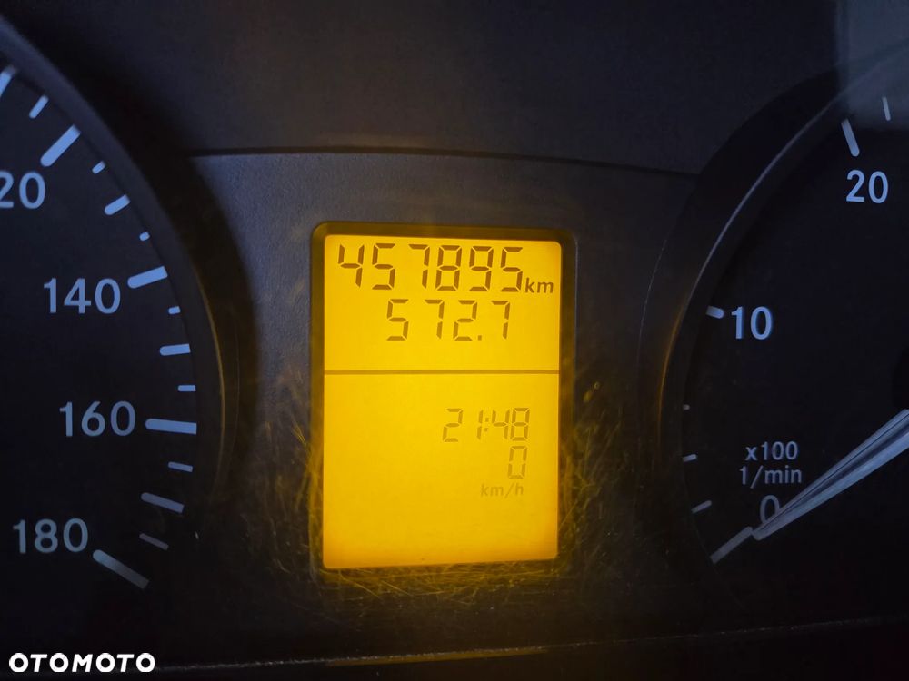 Mercedes-Benz 210 CDI - 14