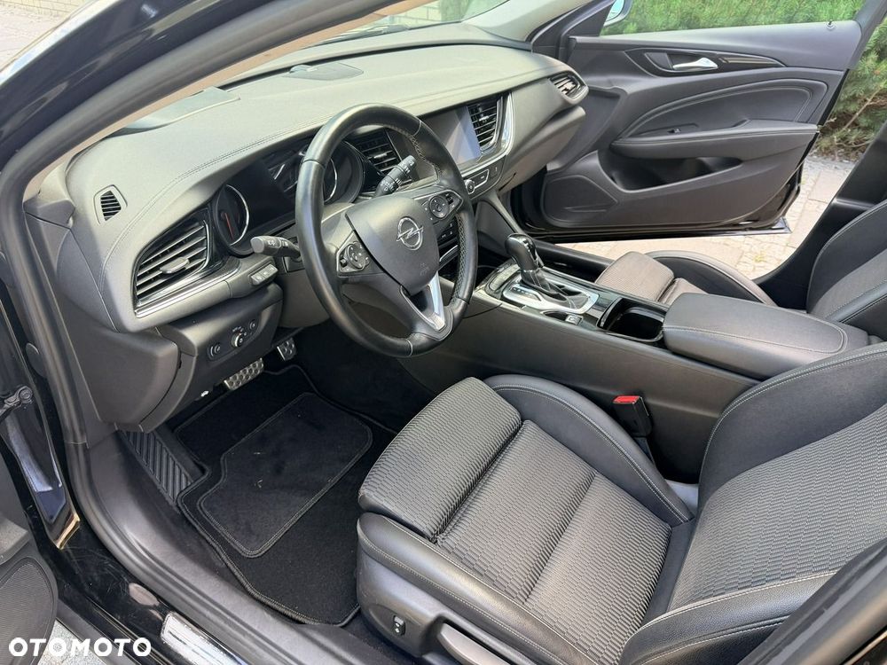 Opel Insignia - 21