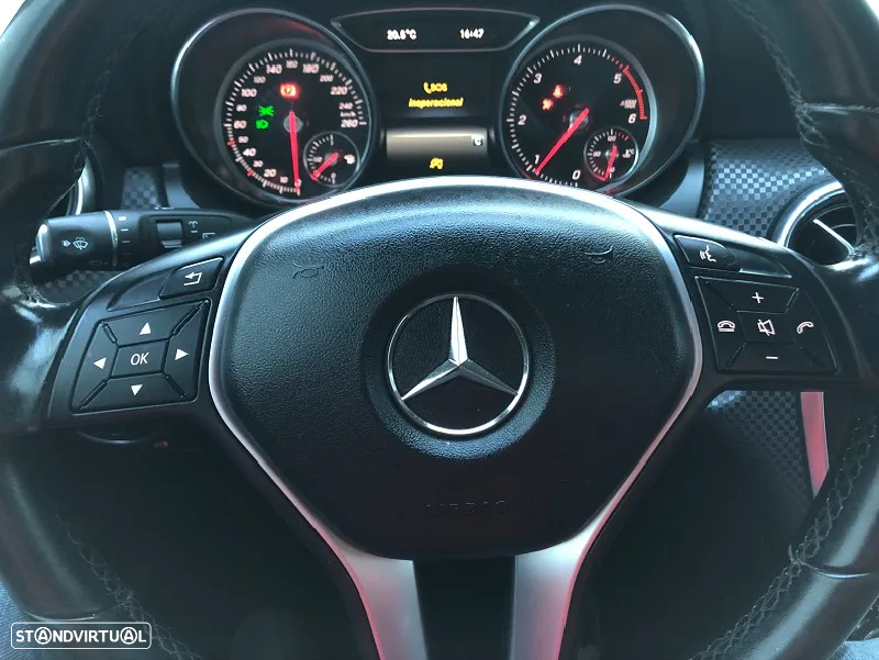 Mercedes-Benz A 180 d Urban - 13