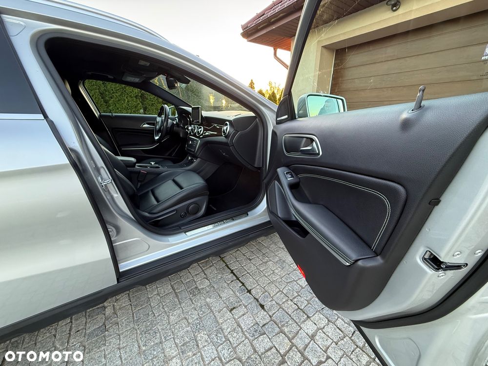 Mercedes-Benz GLA 250 4-Matic - 19