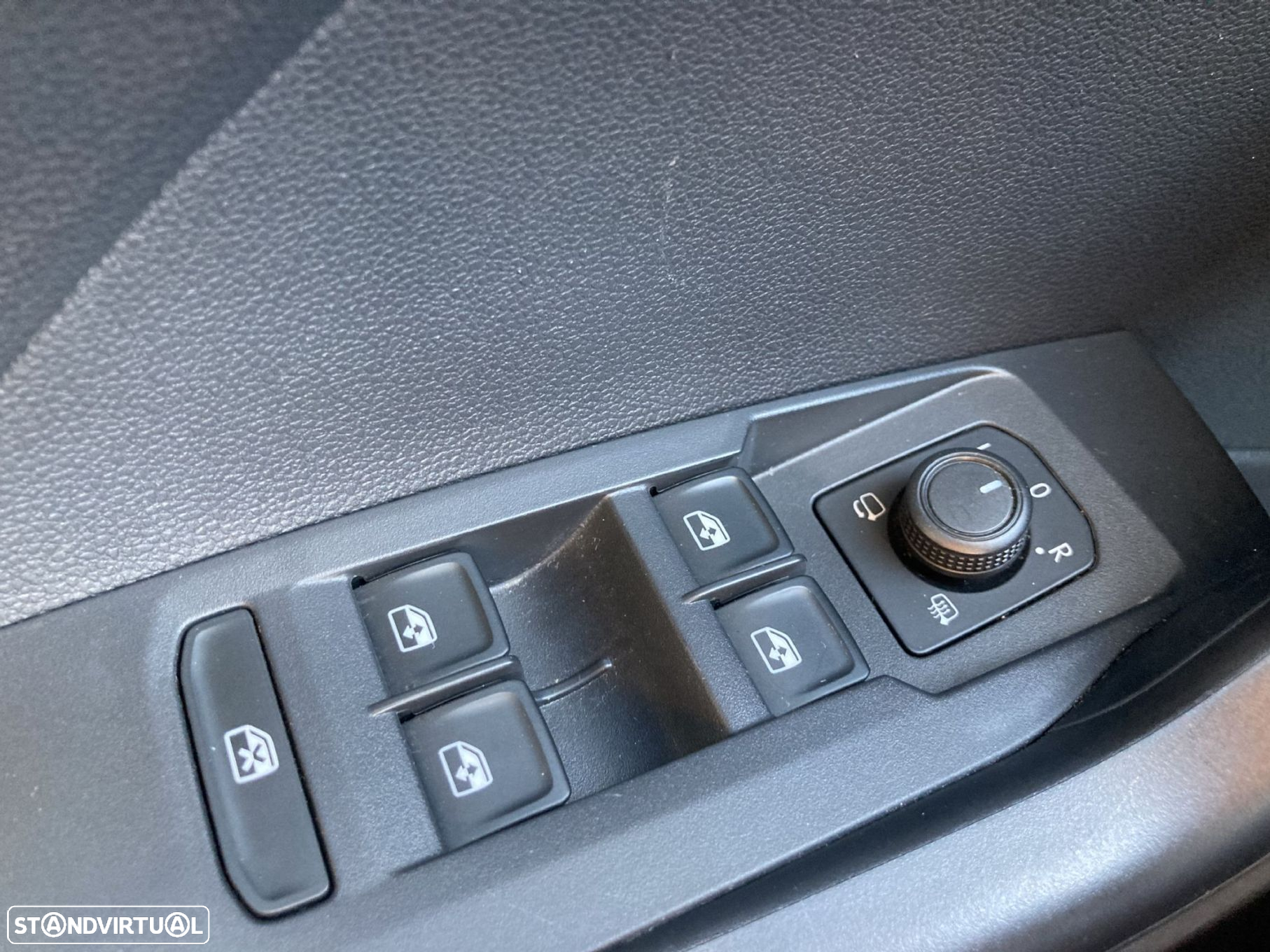 VW T-Cross 1.0 TSI Life - 26
