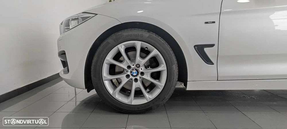 BMW 328 i xDrive Line Sport Auto - 43