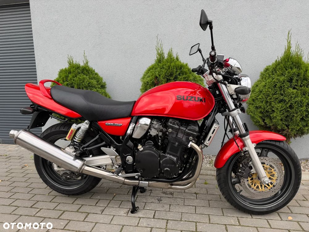Suzuki GSX - 29