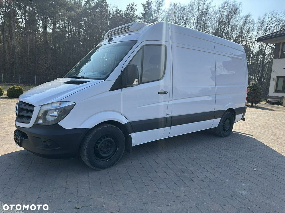 Mercedes-Benz Sprinter - 4