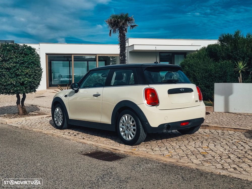 MINI 3 Portas One - 4
