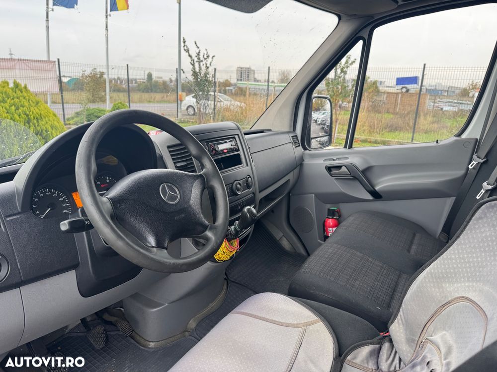 Mercedes-Benz Sprinter - 6