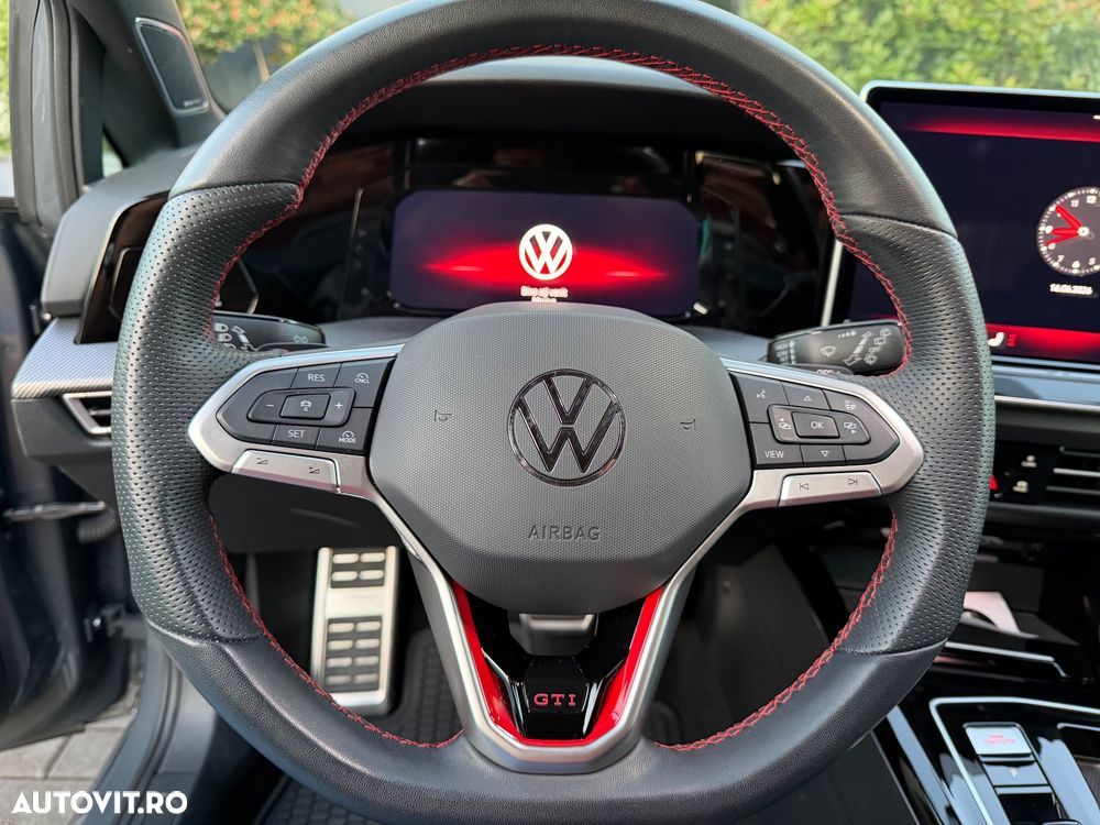 Volkswagen Golf - 12